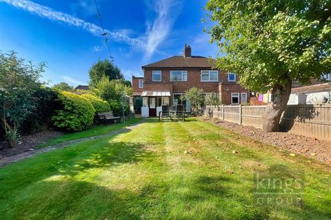 3 bedroom semi-detached house for sale, The Vineries, Enfield