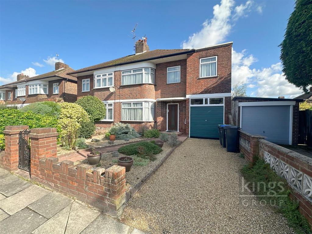 The Vineries, Enfield 3 bed semidetached house for sale £625,000