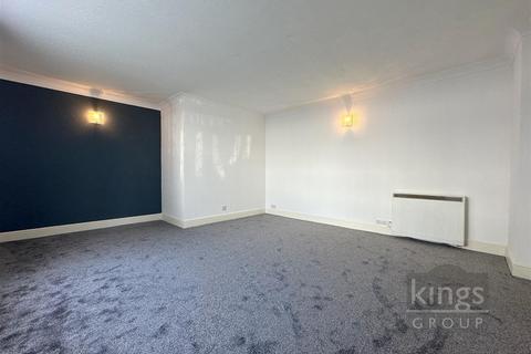 Studio for sale - Chase Side, Enfield