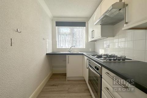 Studio for sale - Chase Side, Enfield