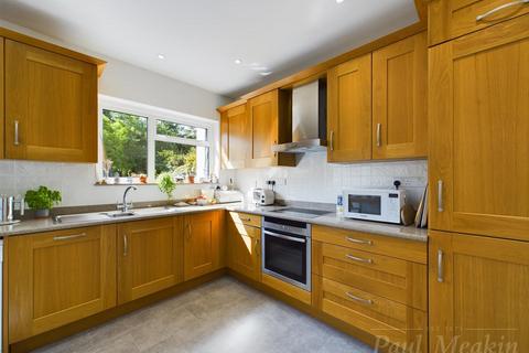 66 Farm Fields, South Croydon, CR2 0HP