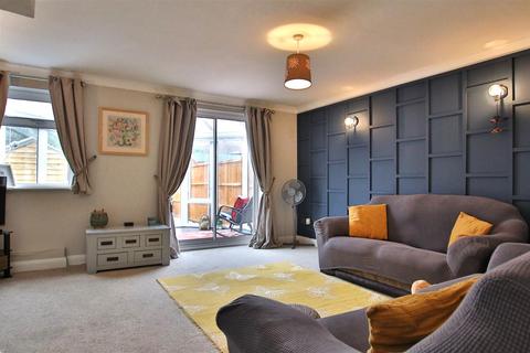 3 bedroom terraced house for sale - Grange Court, Northway, Tewkesbury