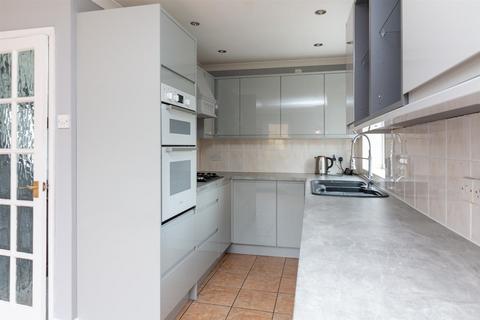 12 Avondale, Cotgrave, Nottingham, NG12 3LR