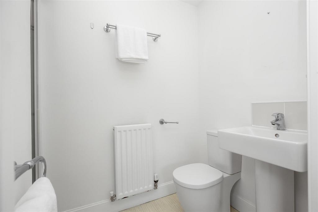 38 Lady Campbells Court 16.jpg