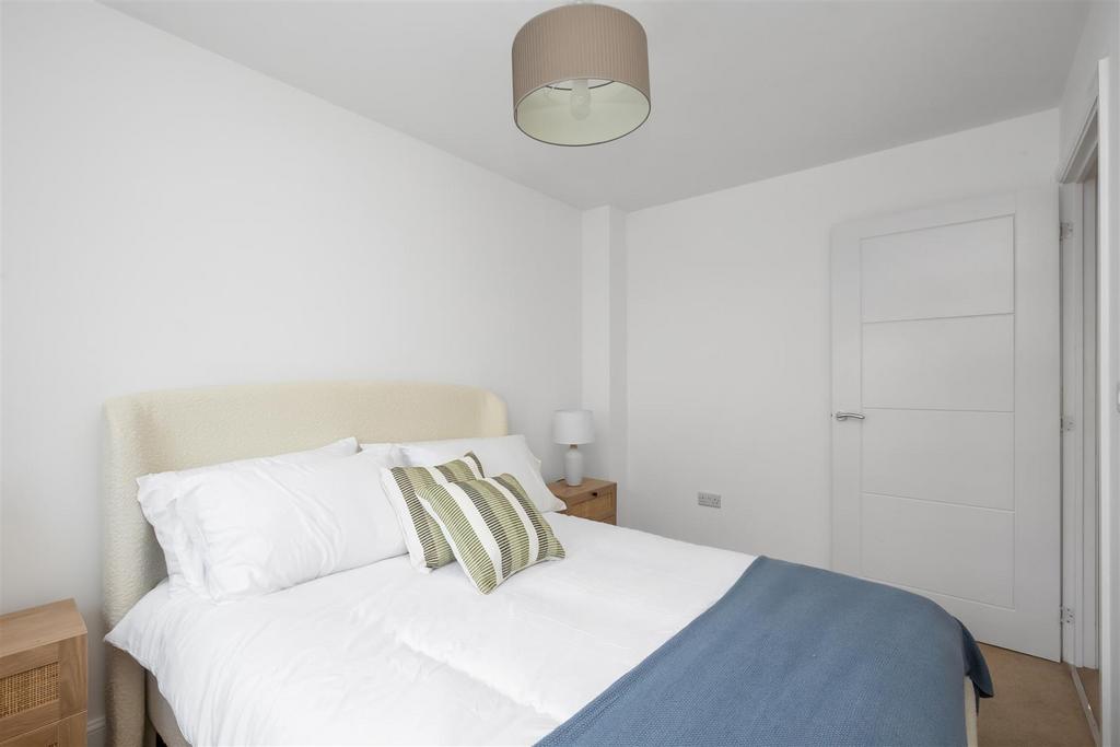 38 Lady Campbells Court 18.jpg