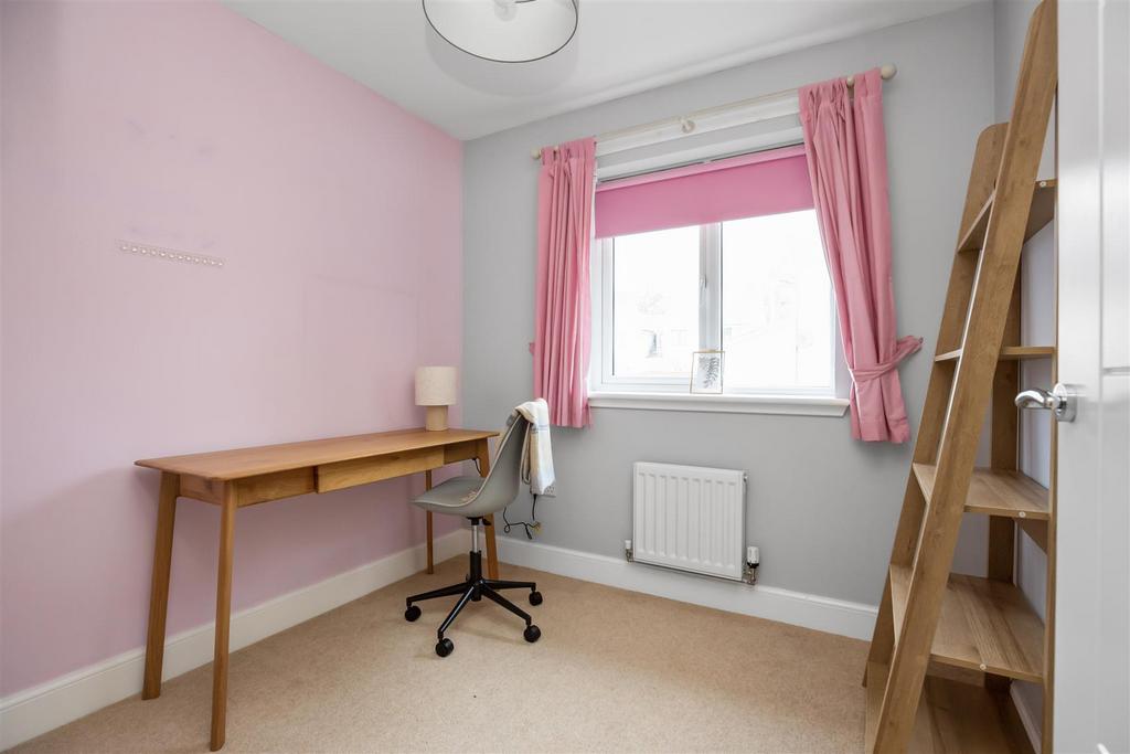 38 Lady Campbells Court 19.jpg