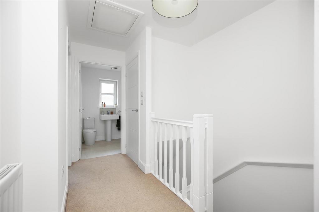 38 Lady Campbells Court 21.jpg