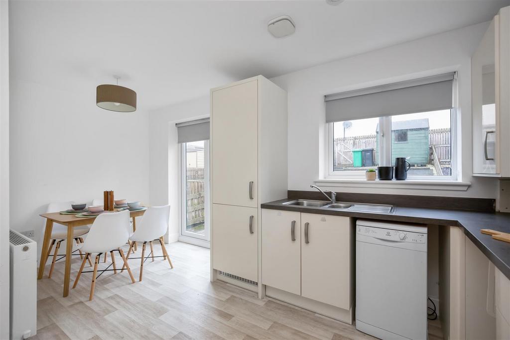 38 Lady Campbells Court 10.jpg