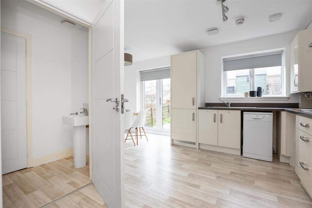 38 Lady Campbells Court 12.jpg