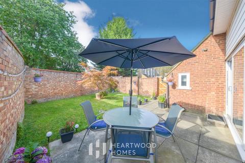 33 Ribbledale, London Colney, St Albans, AL2 1TD