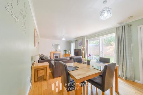 33 Ribbledale, London Colney, St Albans, AL2 1TD