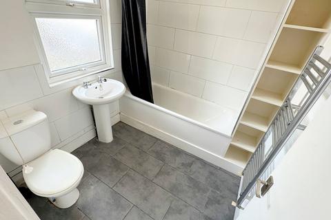 1 bedroom flat to rent - Church Lane, London N9