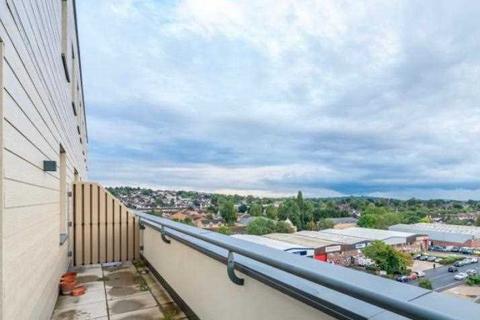 3 bedroom apartment to rent, Capitol Way, Colindale, London
