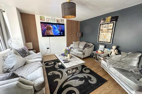 undefined, Wraysbury, Berkshire