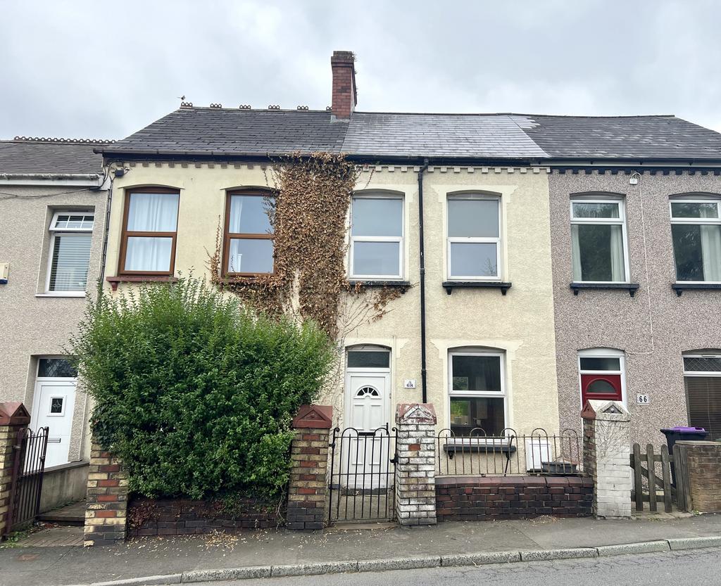 South Street, Sebastopol, Pontypool NP4 2 bed terraced house to rent