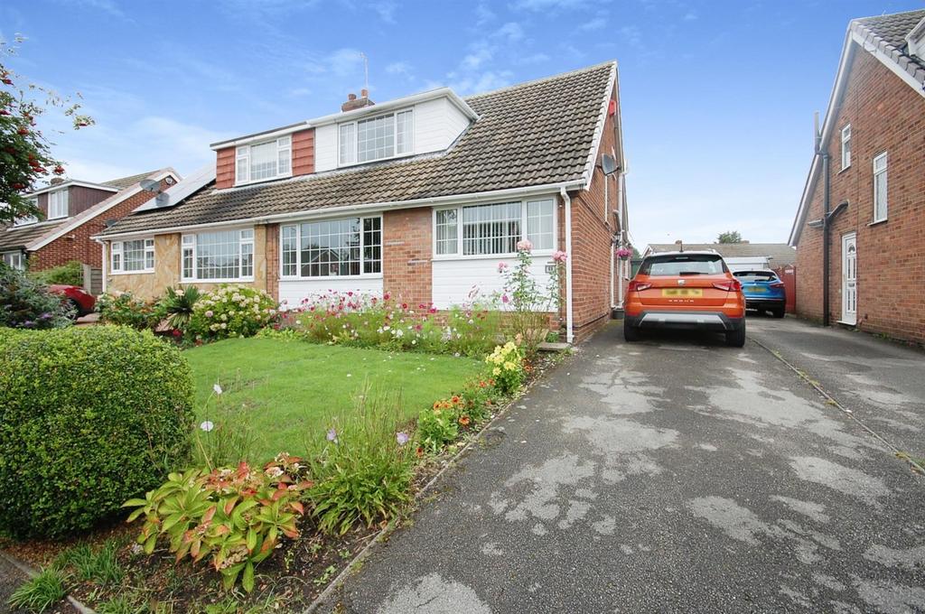 Montague Crescent, Garforth, Leeds 3 bed semidetached bungalow for