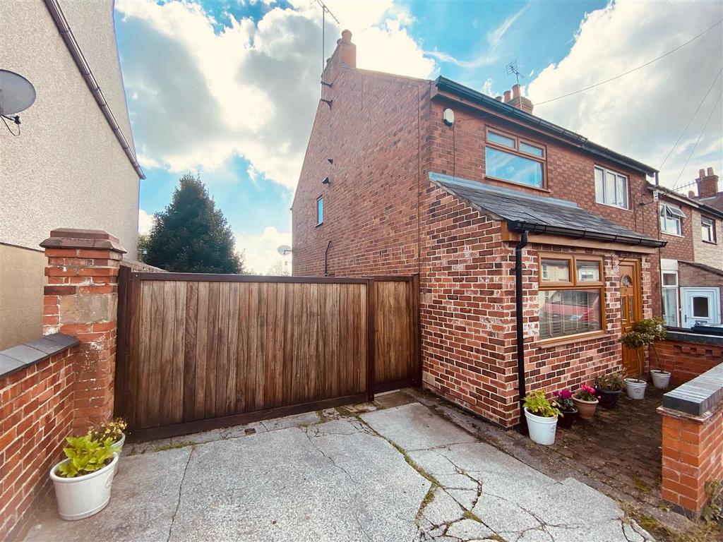 Holbrook Road, Belper DE56 3 bed end of terrace house for sale £289,950