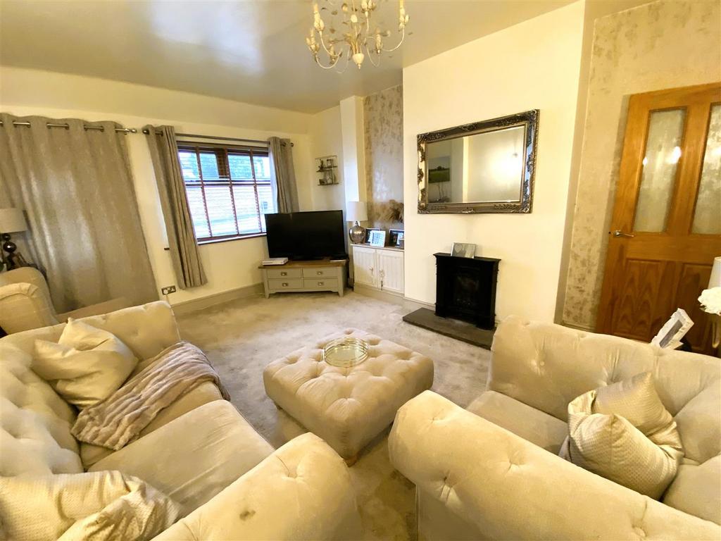 Holbrook Road, Belper DE56 3 bed end of terrace house for sale £289,950