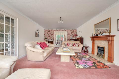 56 Barrowby Gate, Grantham, NG31 7LT