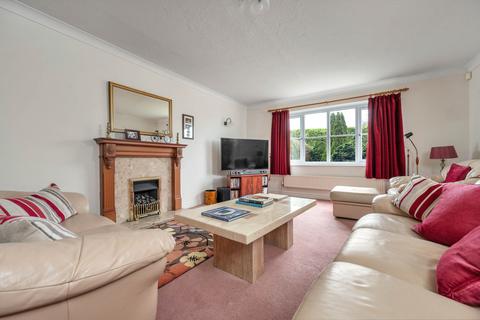 56 Barrowby Gate, Grantham, NG31 7LT