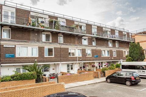 91 Pulteney Close, London, E3 5LP