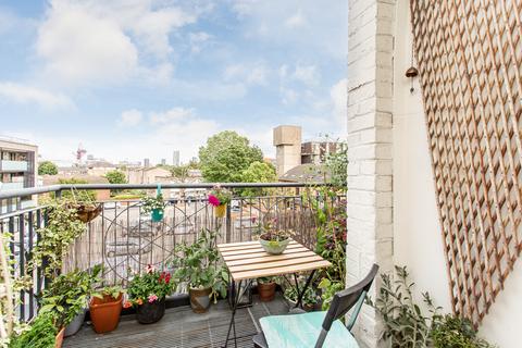 91 Pulteney Close, London, E3 5LP