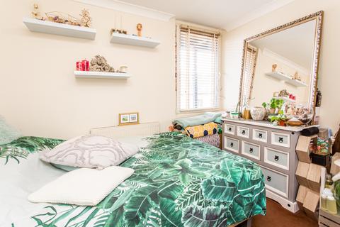 91 Pulteney Close, London, E3 5LP