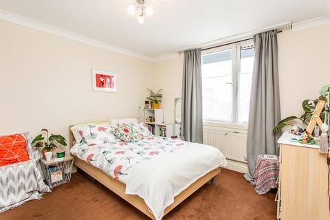91 Pulteney Close, London, E3 5LP