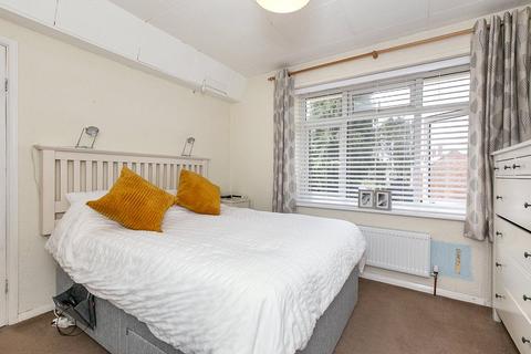 3 bedroom maisonette for sale - Kendale Road, BROMLEY, Kent, BR1