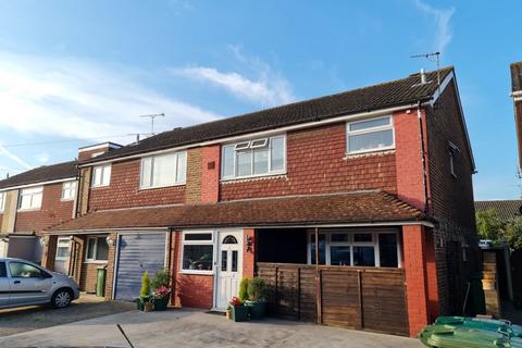 4 Thornbank Close, Staines-upon-thames, TW19 6AL