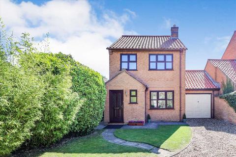 3 bedroom link detached house for sale, Fosters Close, Navenby
