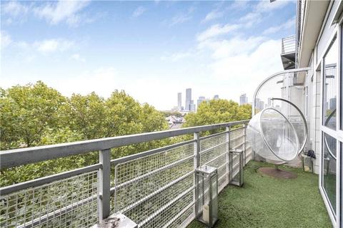 2 bedroom apartment to rent, Sweden Gate, London, SE16