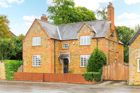4 bedroom detached house for sale, Harrington Road, Old, Northampton, Northamptonshire, NN6