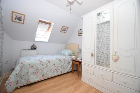 2 bedroom apartment for sale - Jennery Lane, Burnham, SL1