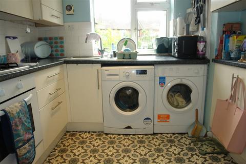11 Tanners Fold, Oldham, OL8 2NN
