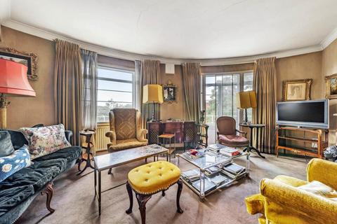 3 bedroom flat for sale, Gliddon Road, London