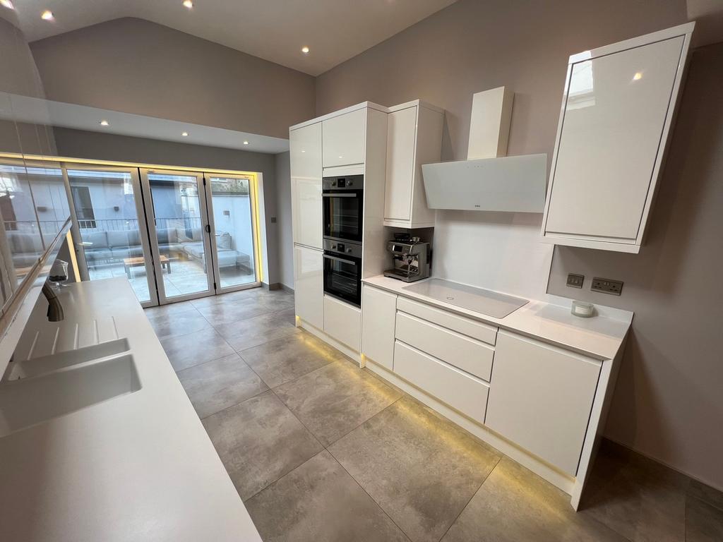 David Street Treherbert Treorchy 2 bed terraced house for sale £164,950