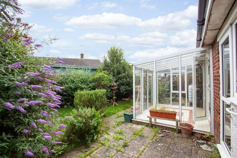 3 bedroom detached bungalow for sale - The Knole, Faversham, ME13