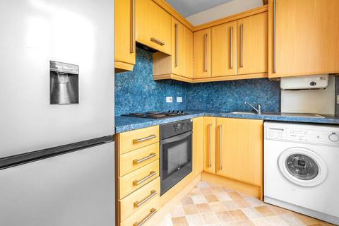 2 bedroom flat to rent, Pilton Avenue, Pilton, Edinburgh, EH5