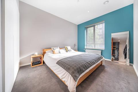 2 bedroom flat for sale, Orchard Place, Docklands, London, E14
