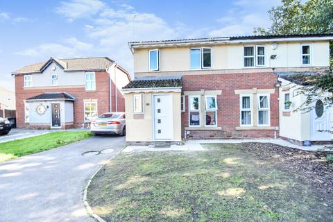 4 bedroom semi-detached house for sale - Tamar Close, Whitefield, M45