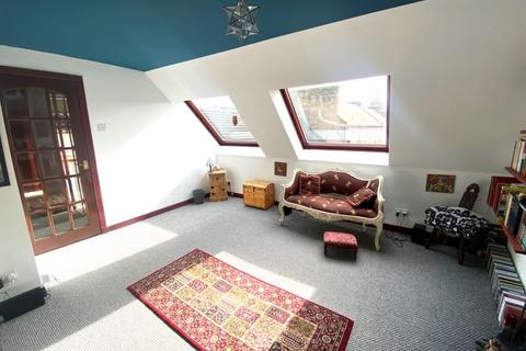 1 bedroom flat for sale, 2E Baker Street, Hawick TD9 9BW