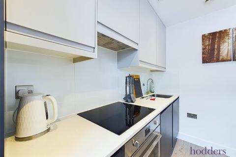 1 bedroom apartment to rent, Station Road, Addlestone, KT15