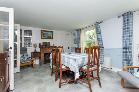 Garibaldi Farmhouse Dover Road, Ringwould, Deal, CT14 8HG