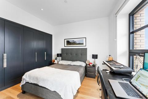 2 bedroom apartment to rent - Amelia House, London City Island, London, E14