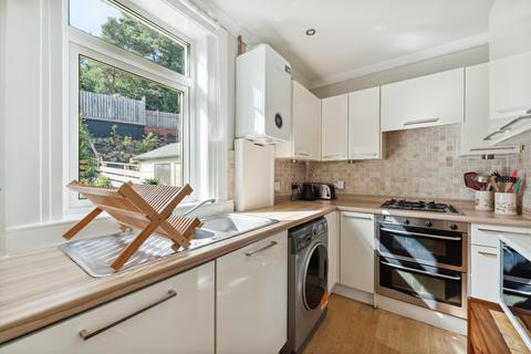 112 Monteith Drive, Clarkston, Glasgow, G76 8NZ