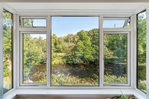112 Monteith Drive, Clarkston, Glasgow, G76 8NZ