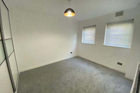 1 bedroom flat to rent, Llwynderw Drive, West Cross, SA3