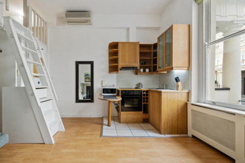 undefined, Gloucester Street, Pimlico, London, SW1V