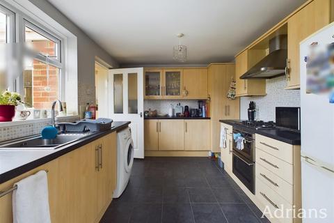 37 Pyms Road, Chelmsford, CM2 8PX